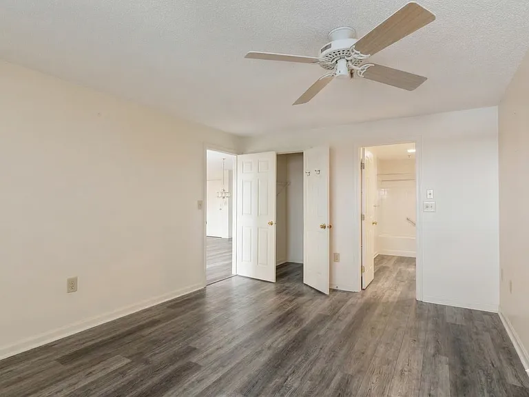 3920 Mystic Valley Pkwy #9 — Photo 8