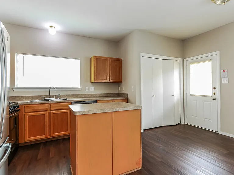 1671 Nichole Woods Dr — Photo 9