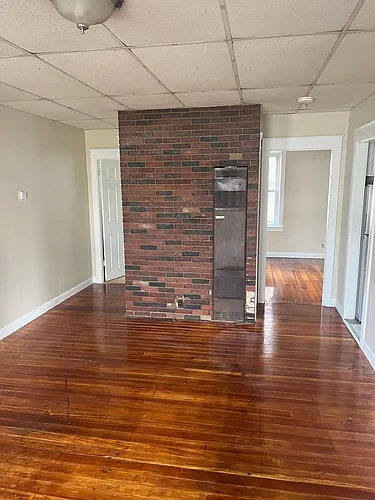 29 Bardsley St #1W Photo 1