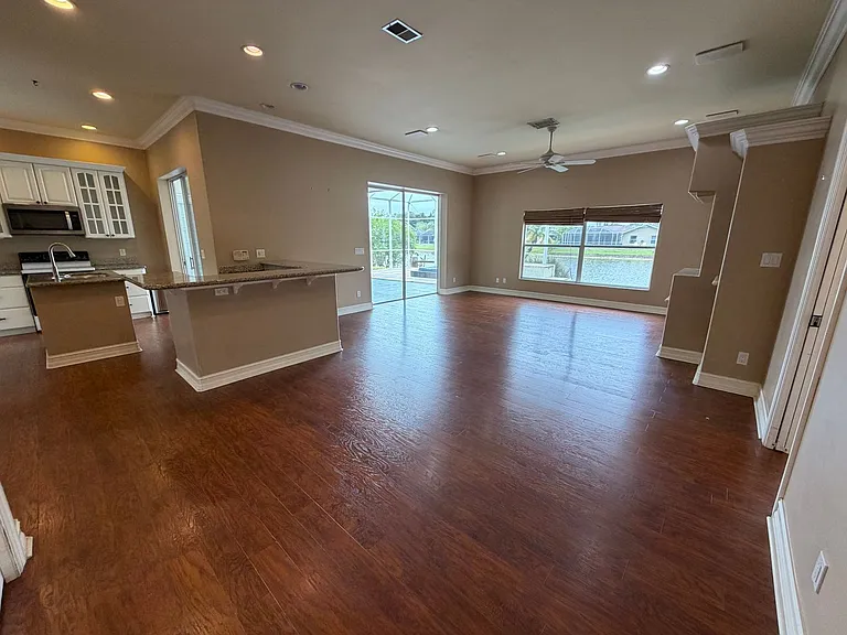 3425 Anton Ct — Photo 15