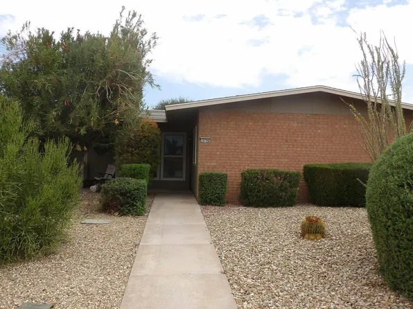 10746 W Santa Fe Dr, Sun City, AZ 85351