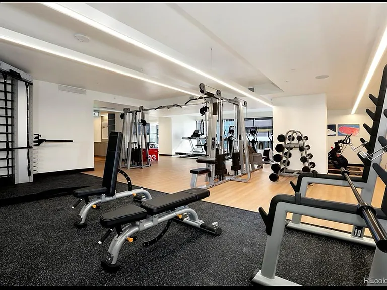 1750 Wewatta St #405 — Photo 13