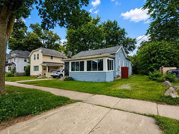 2nd image of 510 5th St