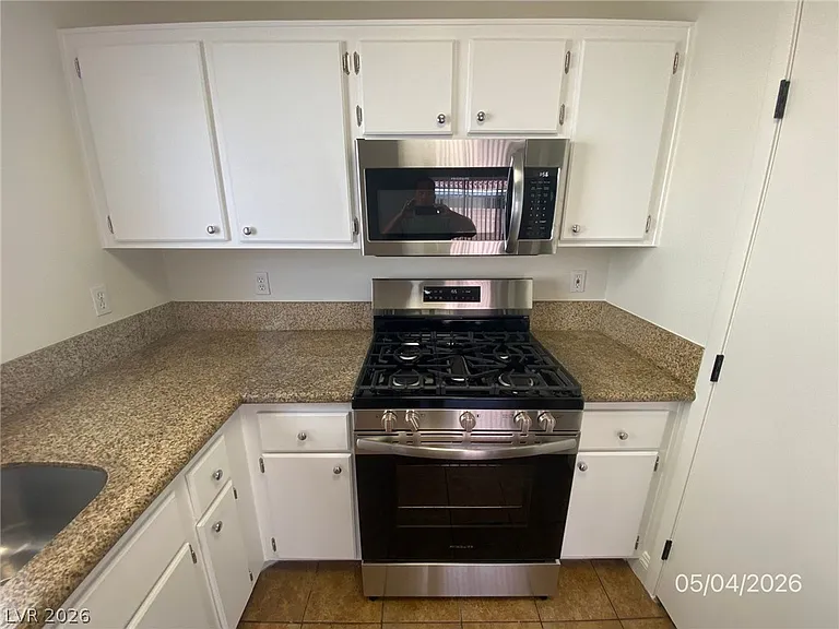3130 Meadow Flower Ave — Photo 6