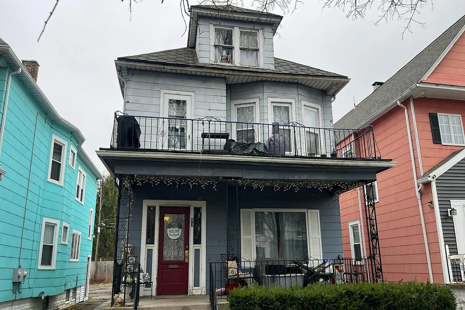 97 Meriden St photo 1