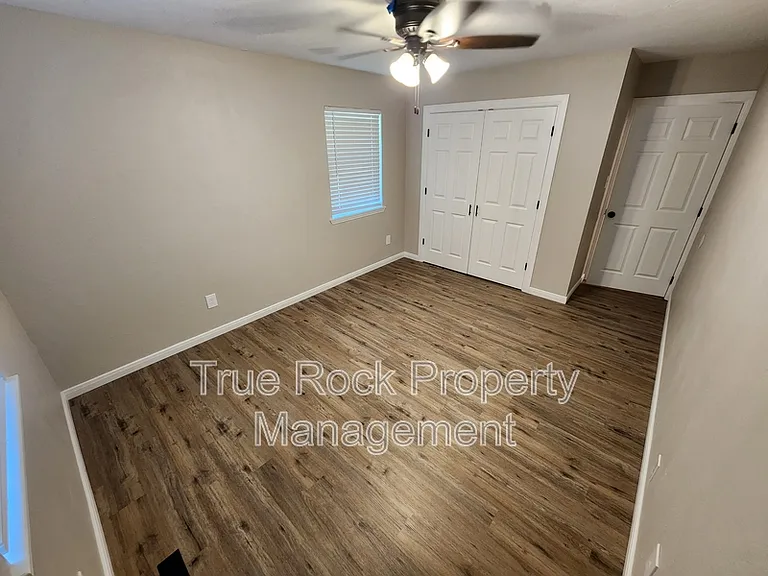 13770 County Road 1556 — Photo 10