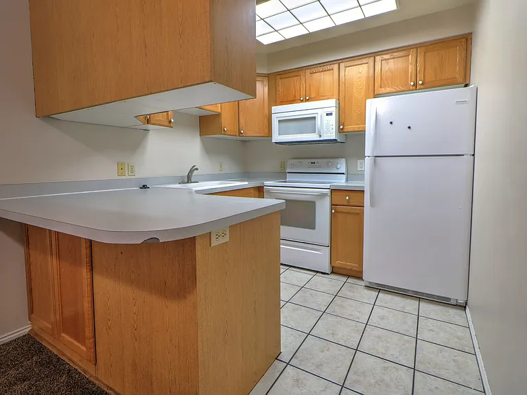 1273 Riverside Ave #11 — Photo 6