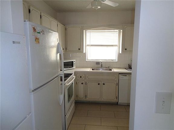 5th image of 4200 Crystal Lake Dr APT 214