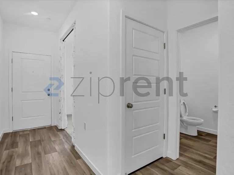 3396 N Vaughan Ave — Photo 5