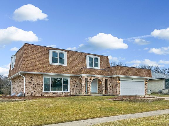 3rd image of 8643 Wood Vale Dr