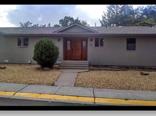 23 Manhattan Loop, Los Alamos, NM 87544