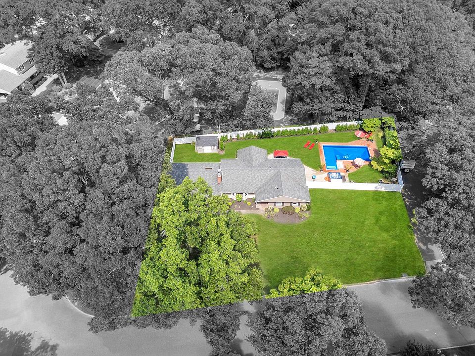 1st image of 27 Dogwood Hollow Lane