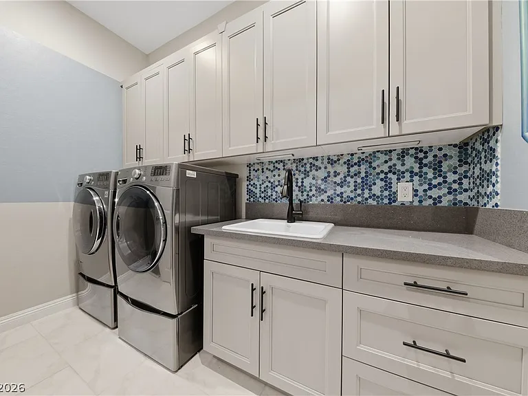 80 Strada Caruso — Photo 14