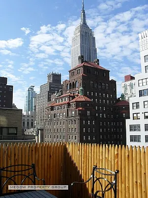 Rented by Medow Property | media 16