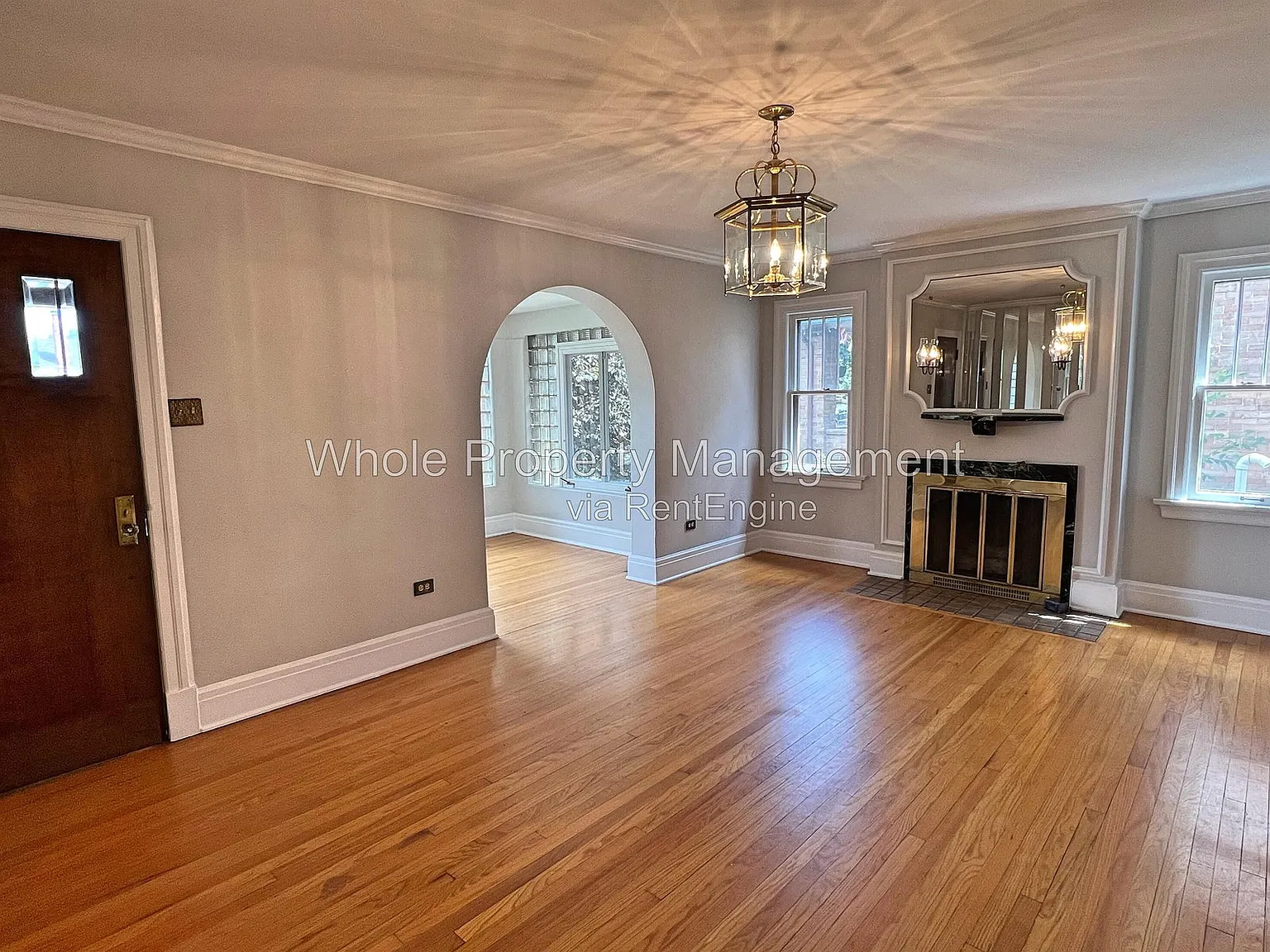 3 bed, 2.0 bath, 2353 sqft, $3,350 — Photo 3