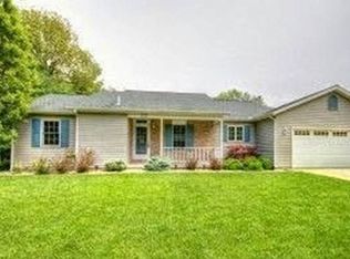 205 Valley Rd, Monticello, IL 61856