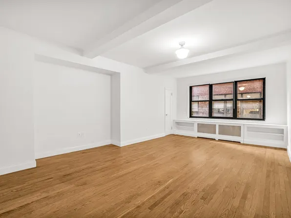 307 East 44th Street image 1 of 25