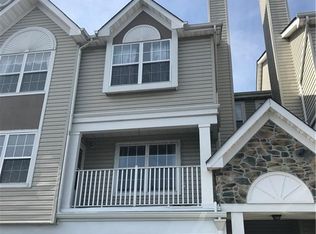 19 Guisborough Way #G19, Edison, NJ 08820