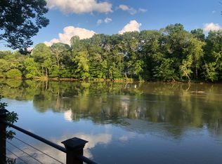 1445 Old Riverside Rd, Roswell, GA 30076