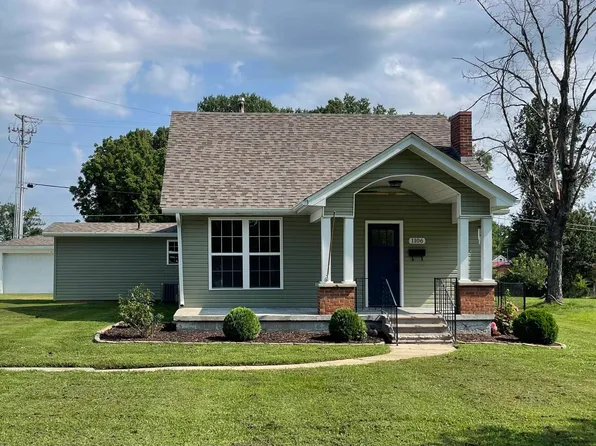 1106 Sycamore St, Murray, KY 42071