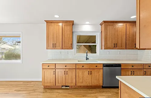 1093 Icel Ct NE Photo 1