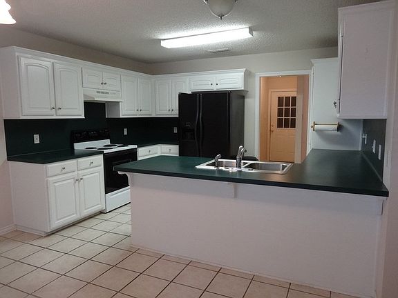 4th image of 206 Fort Houston Dr