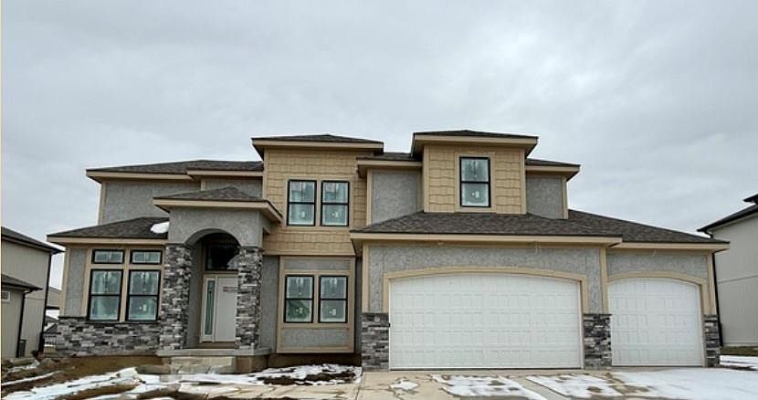 1st image of 3133 SW Summit View Trl