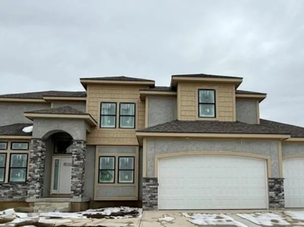 3133 SW Summit View Trl, Lees Summit, MO 64082