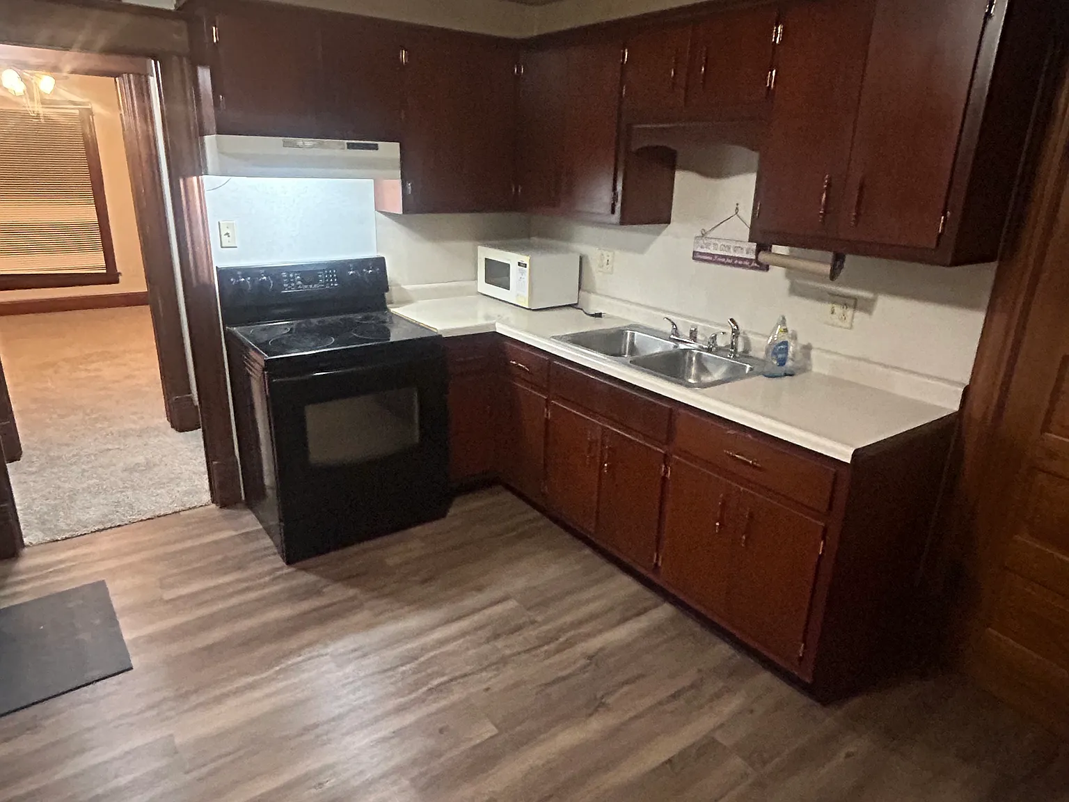2 bed, $850 — Photo 1