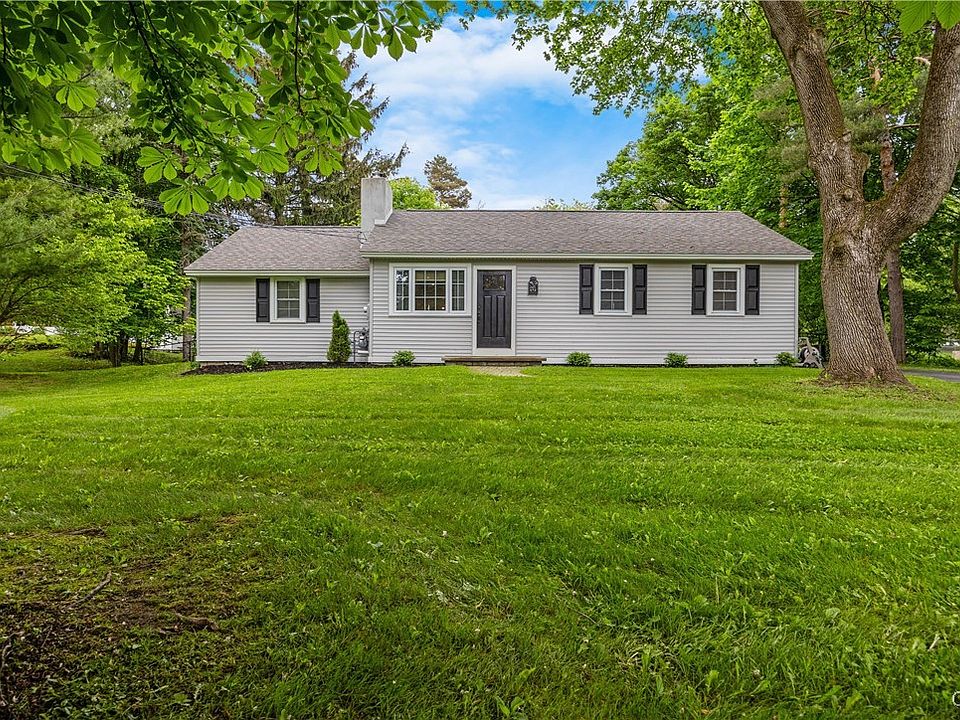 1st image of 209 Churchill Ln