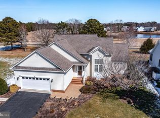 88 Old Field Rd, Irvington, VA 22480