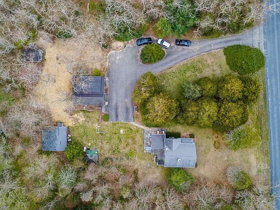5th image of 243 Old County Road