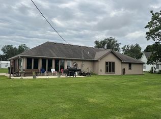 405 E High St, Novelty, MO 63460