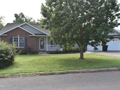 217 Fox Meadows Dr, Church Hill, TN, 37642