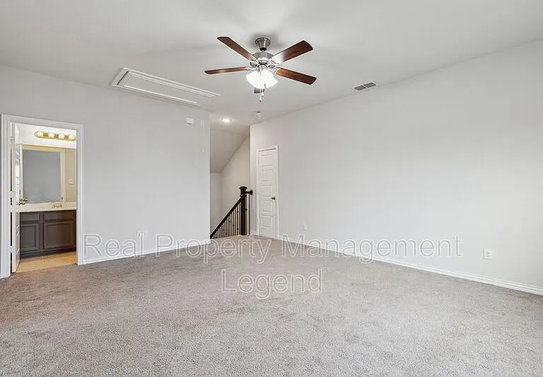 1833 Meadow Trail Ln — Photo 23