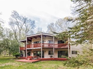 587 Long Hill Rd, Guilford, CT 06437