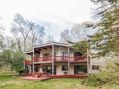 587 Long Hill Rd, Guilford, CT, 06437