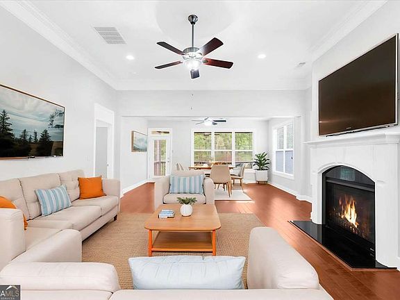 5th image of 3667 Majestic Oak Dr SW