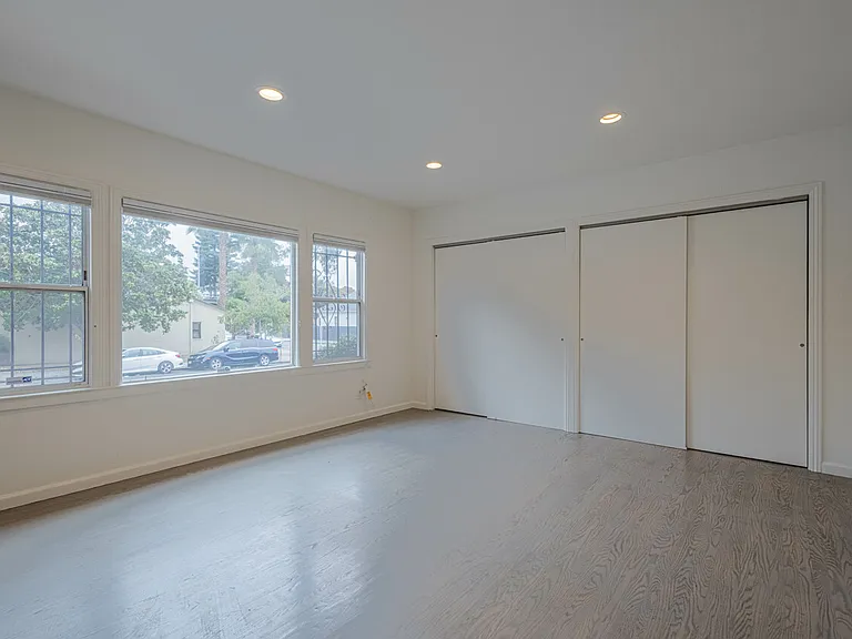 4211 Martin Luther King Jr Way — Photo 14