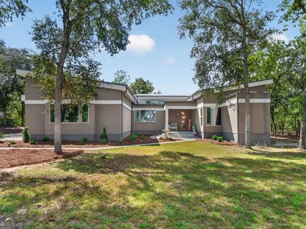 6310 River Chase Dr, Blackshear, GA 31516