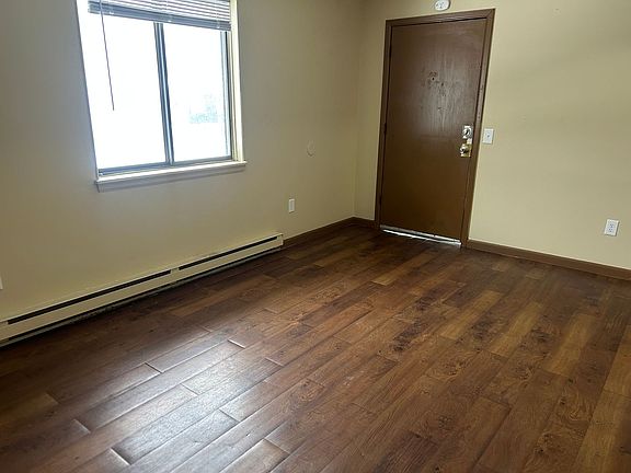 2nd image of 1560 Brooke Park Dr #1