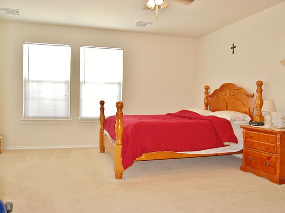 4th image of 9439 Gnarled Chestnut Ct