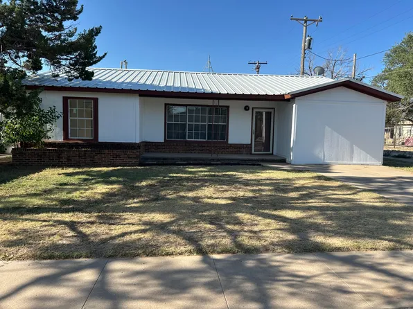 914 13th St, Levelland, TX 79336