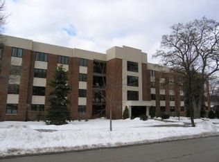 212 W St Charles Rd APT 107, Lombard, IL 60148