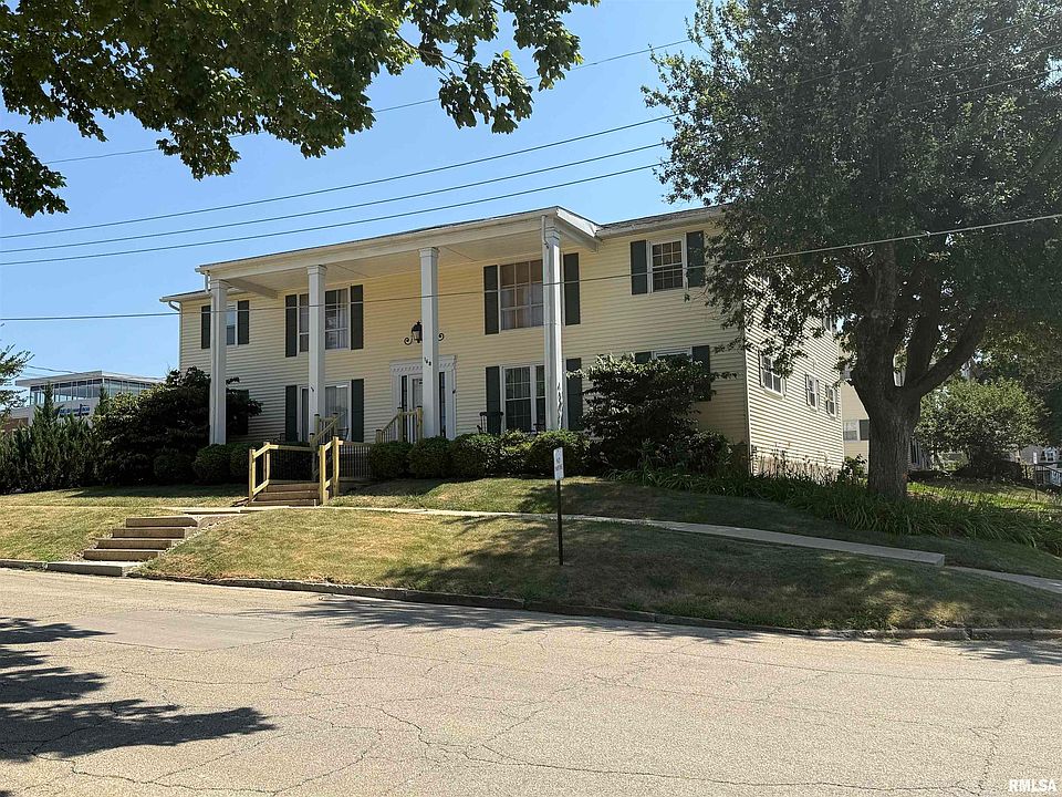 1st image of 168 W Elm St APT 4