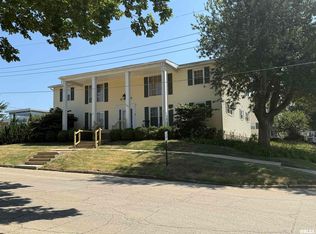 168 W Elm St APT 4, Canton, IL 61520