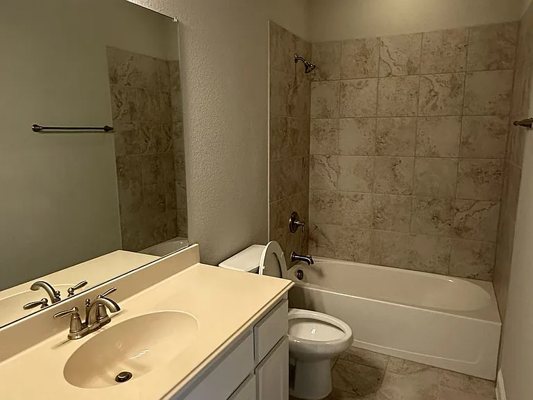 8533 Pine Valley Dr — Photo 5