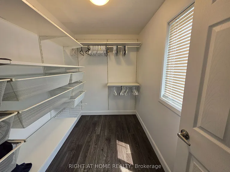 127 Dewitt Rd — Photo 24