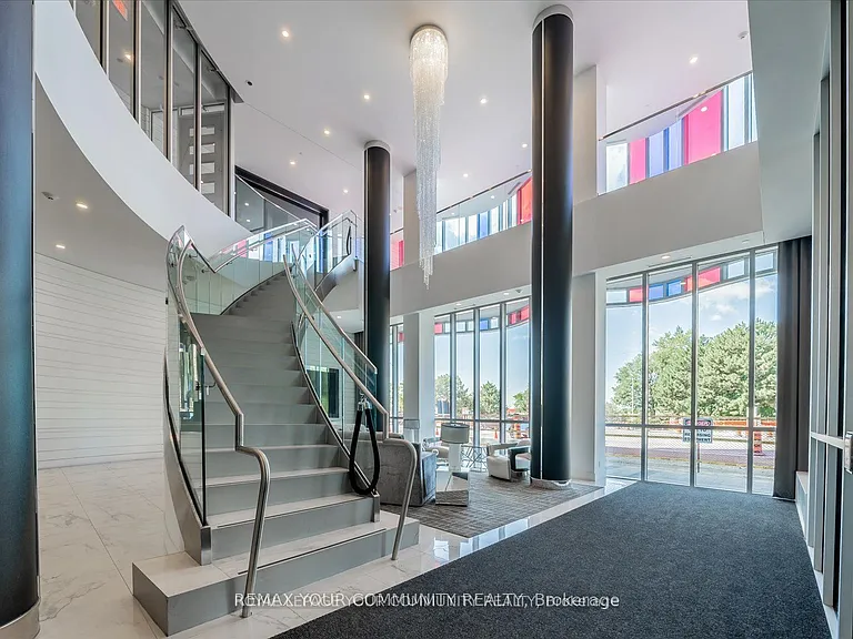 9471 Yonge St #230 — Photo 4