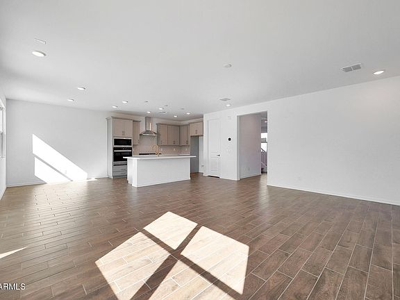 5th image of 4153 W Brenley Drive
